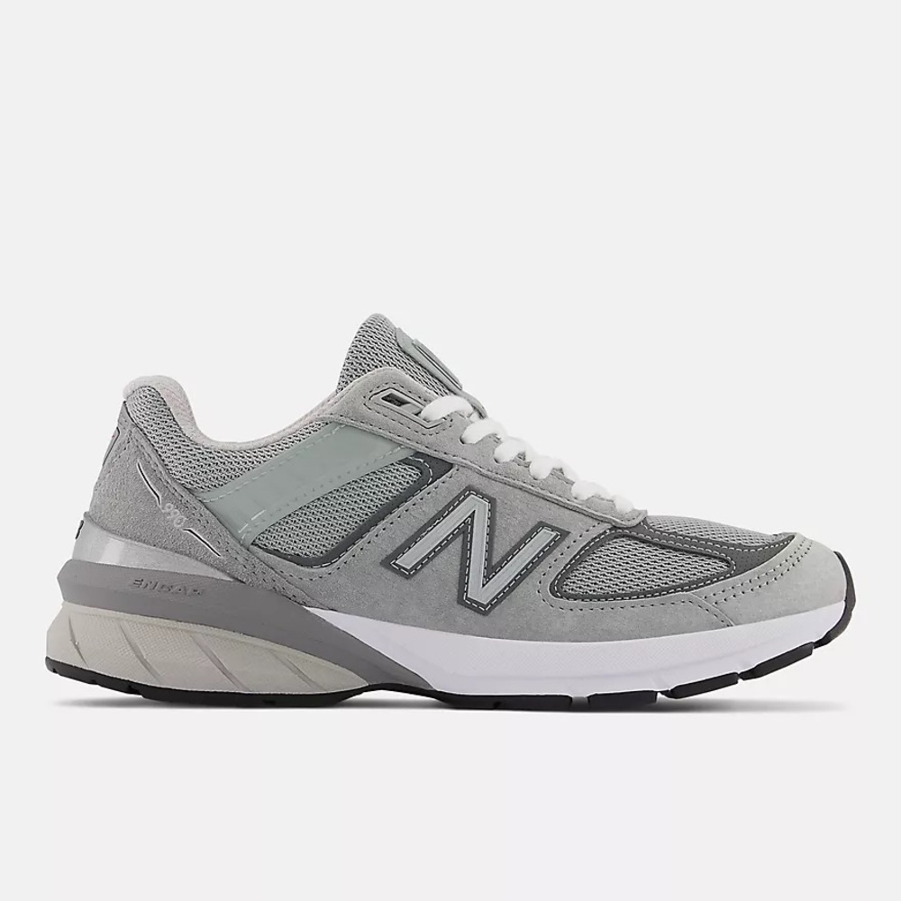 New Balance 990v5 made in USA Sneakers